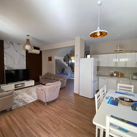 Villa With Private Pool Durres Exterior photo
